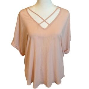 Lush short-cuffed sleeveblouse. Size XS. Light pink, semi sheer. Pretty!